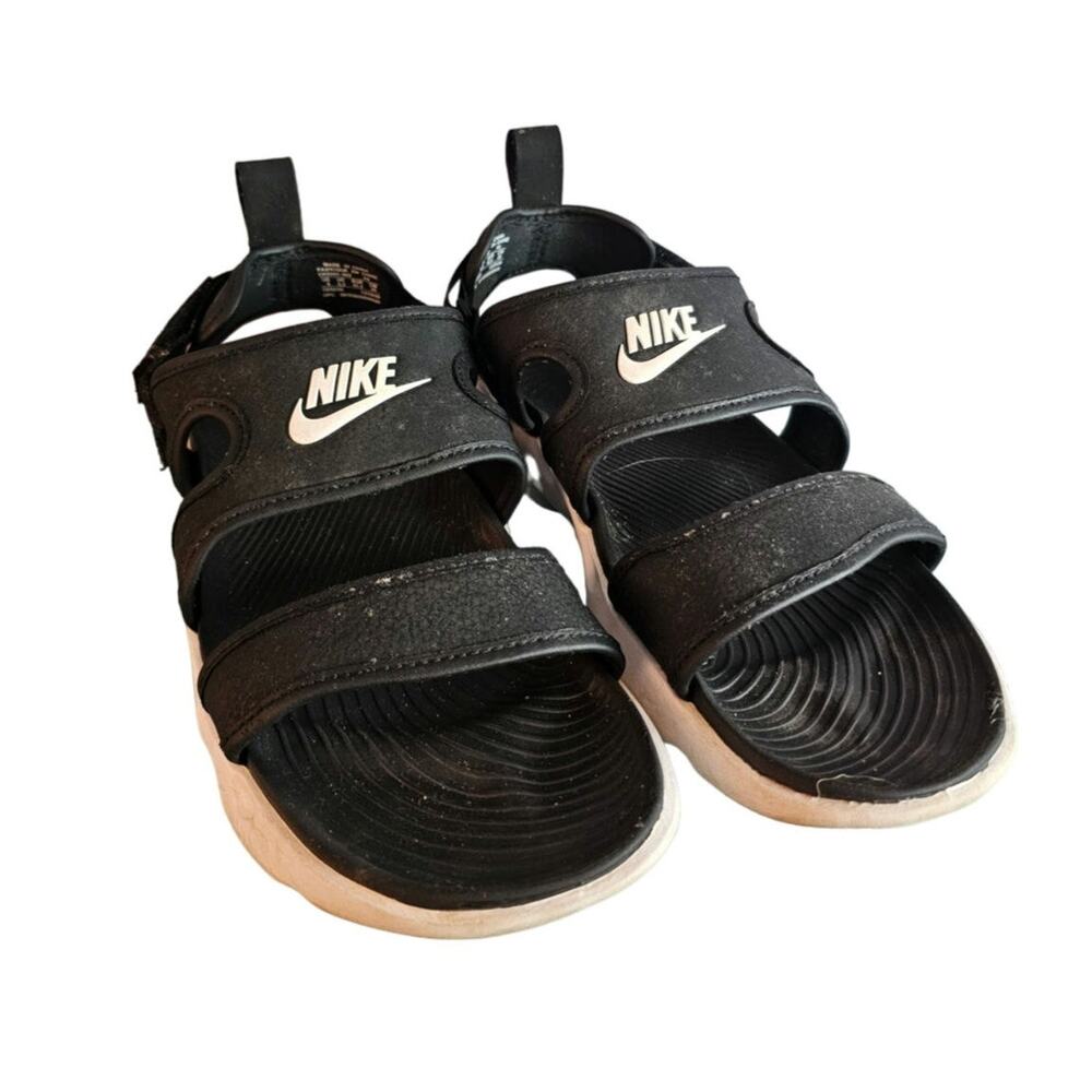 Nike Owaysis Women's Comfort Sandals. Black. Size 9